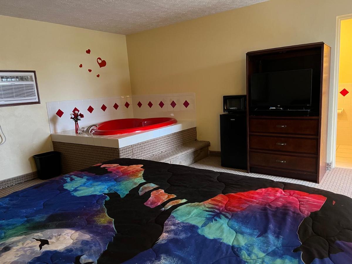 Boutique By Wolf Hotel