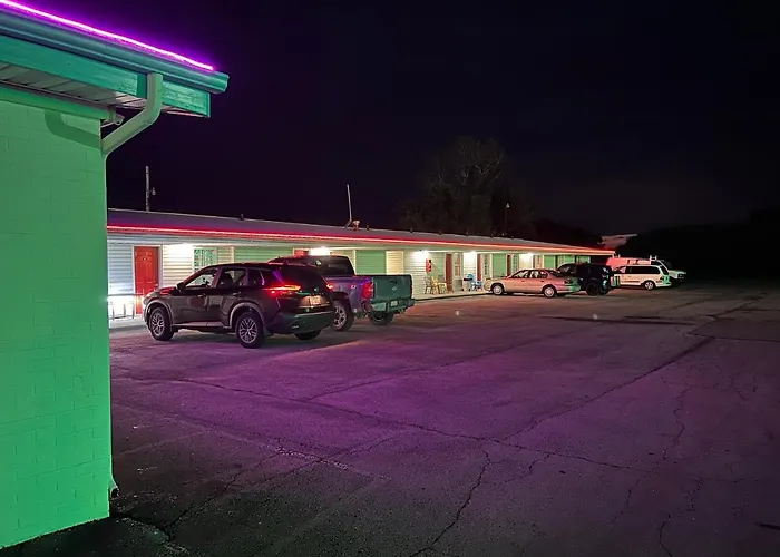 Motel Boutique By Wolf Inn